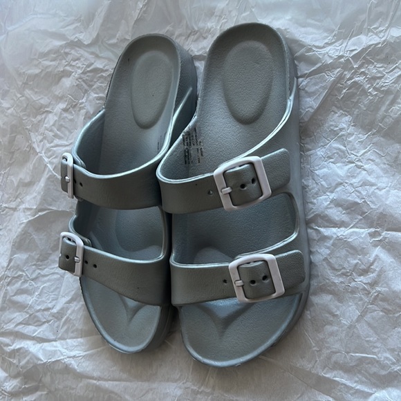 Big Kids Slides (Gray)- BRAND NEW!!! - Picture 5 of 8